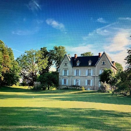 Bed and Breakfast Le Donjon D'Anthon Esterno foto