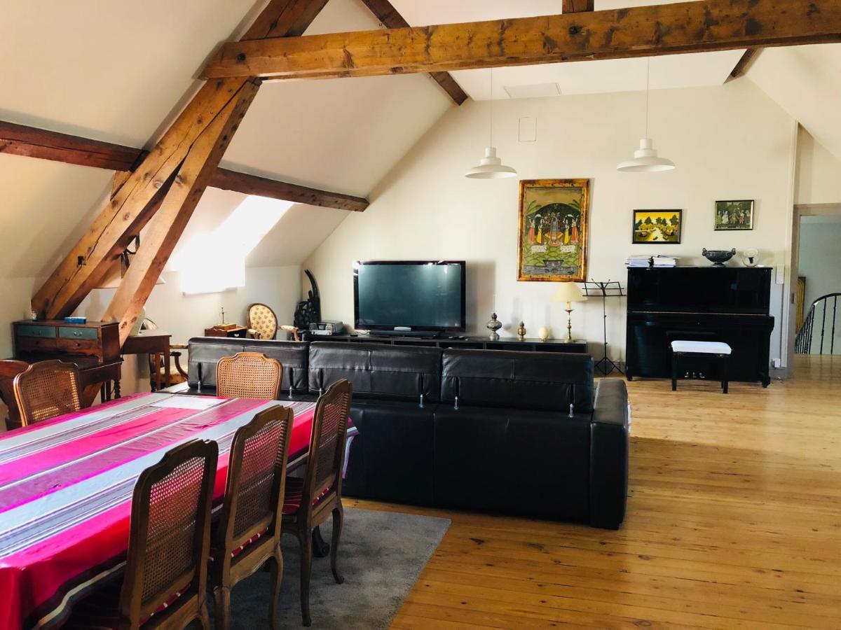 Bed and Breakfast Le Donjon D'Anthon Esterno foto