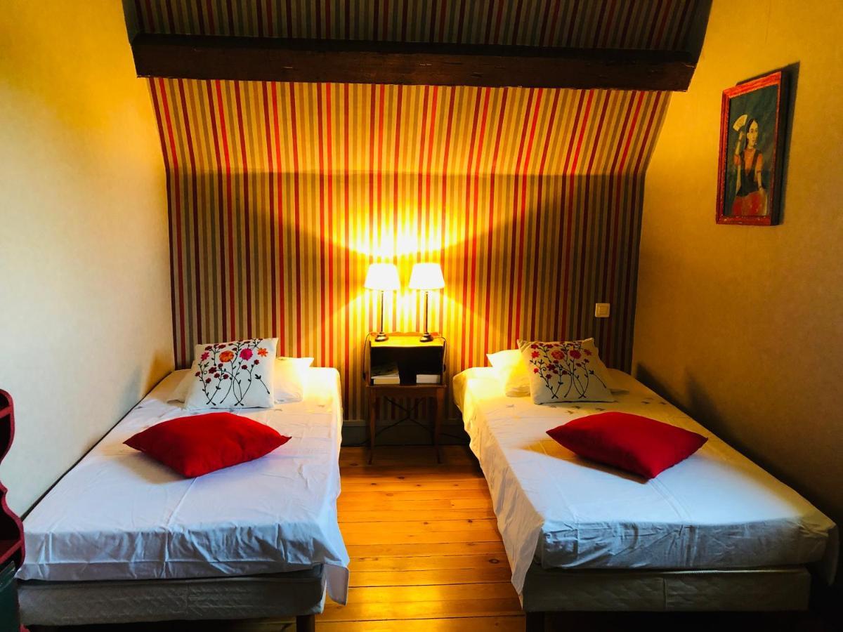 Bed and Breakfast Le Donjon D'Anthon Esterno foto